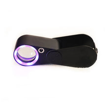 Load image into Gallery viewer, GemTrue Diamond Loupe - Illuminated Rechargeable LED & UV Loupe 10 x 20.5mm Triplet DK09103L