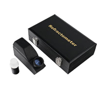 Load image into Gallery viewer, High Quality Refractometer with interior scale - GemTrue